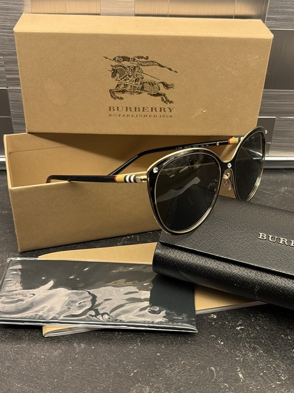 Burberry sunglasses